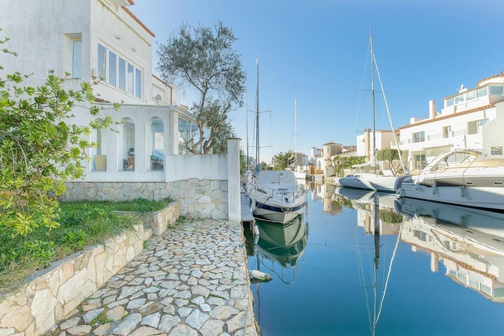 V020 - Puerto Primero Empuriabrava Eksteriør billede