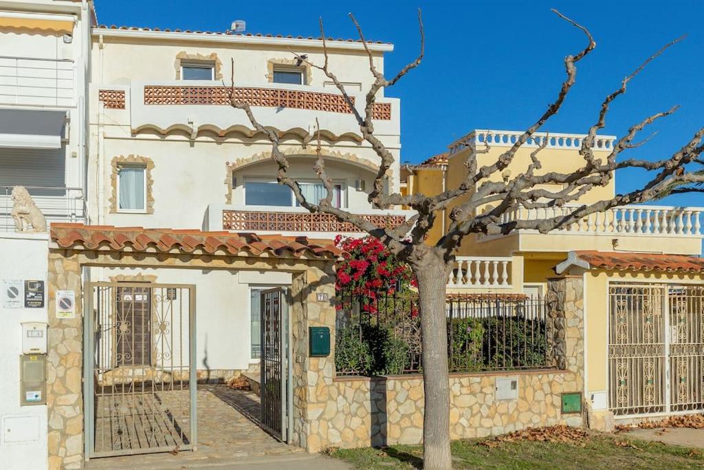 V020 - Puerto Primero Empuriabrava Eksteriør billede