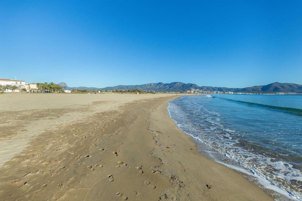 V020 - Puerto Primero Empuriabrava Eksteriør billede